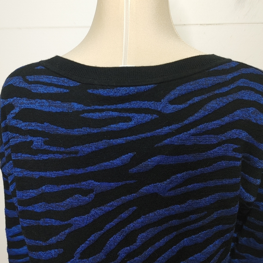 Diane Von Furstenberg wool zebra sweater size XS - Picture 7 of 13